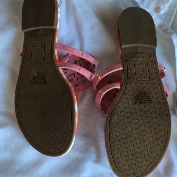 NWOB circus Pink Thong Sandals - Picture 3 of 5